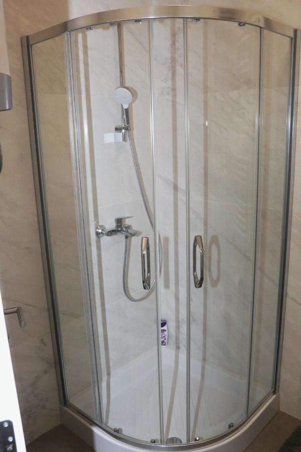 Apartman Natasa Sa Podzemnom Garazom Banja Luka Luaran gambar